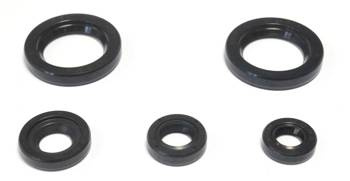Komplet uszczelniaczy silnikowych KTM DUKE 125 11-16 / DUKE 200 12-16 / RC 200 15-16 Athena