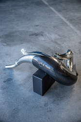 RY Carbon Osłona Do Dyfuzora OEM KTM EXC 300 / EXC 250 TPI / SX 250 / SX 300 Husqvarna TE 300 / TE 250 / TC 250 Gas Gas MC 250 / EC 250 / EC 300 2024