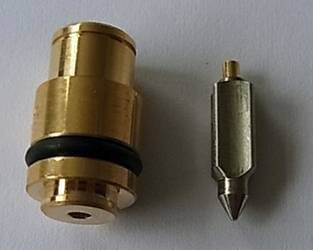 Tourmax Zaworek iglicowy z gniazdemSuzuki DR 125SE 94-96, GN 125 82-97, GSX 600F Katana 88-96, GSX-R 750 86-87, GSX-R 1100 86-88, LTF 250 QUADRUNNER 88-02, LTF 300 KING QUAD 99-02, LT-F4WD QUADRUNNER 87-98