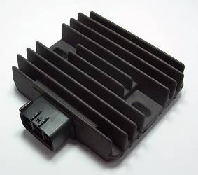 Tourmax Regulator napięciaKawasaki ER6 F/N 06-11, KLE 650 07-11, Z 750/1000, KVF 750 05-07, VN900