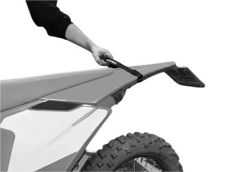 Acerbis pas do wyciągania motocykla z błota na tył